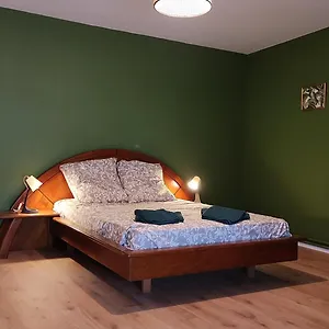 Hébergement de vacances Maison Spacieuse De 2 A 8 Personnes, Vaumas